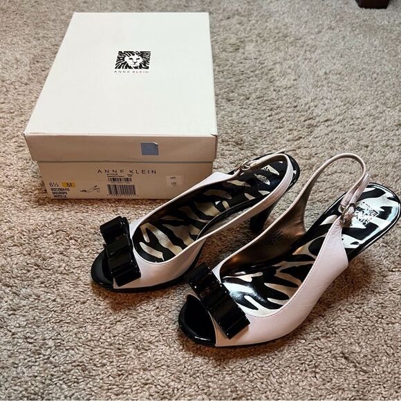 Anne Klein Akeuropia Heeled Sandal, Size 6.5.  Worn Once. ‎ Boxed. - Picture 2 of 7